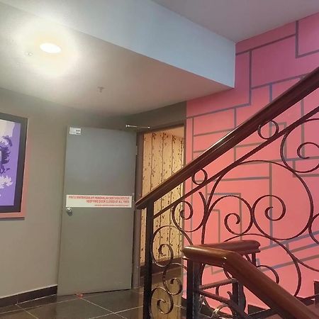Hotel Arenaa Galaxys Куала Лумпур Екстериор снимка