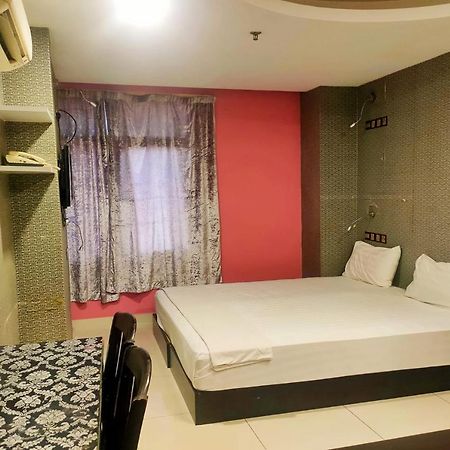 Hotel Arenaa Galaxys Куала Лумпур Екстериор снимка
