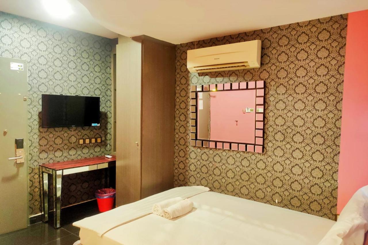 Hotel Arenaa Galaxys Куала Лумпур Екстериор снимка