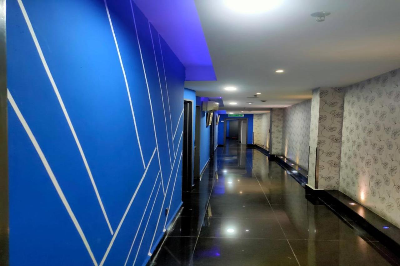 Hotel Arenaa Galaxys Куала Лумпур Екстериор снимка
