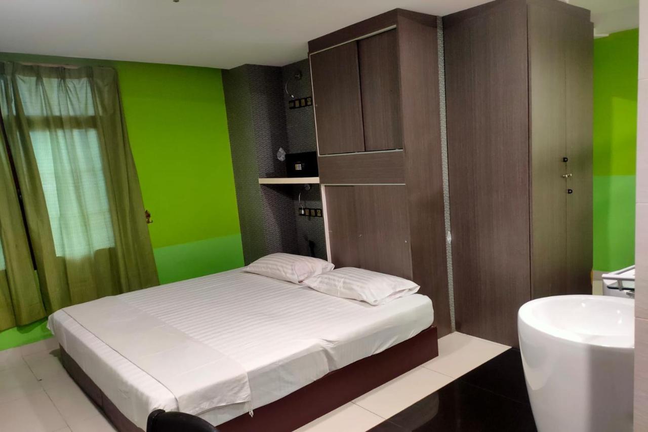 Hotel Arenaa Galaxys Куала Лумпур Екстериор снимка